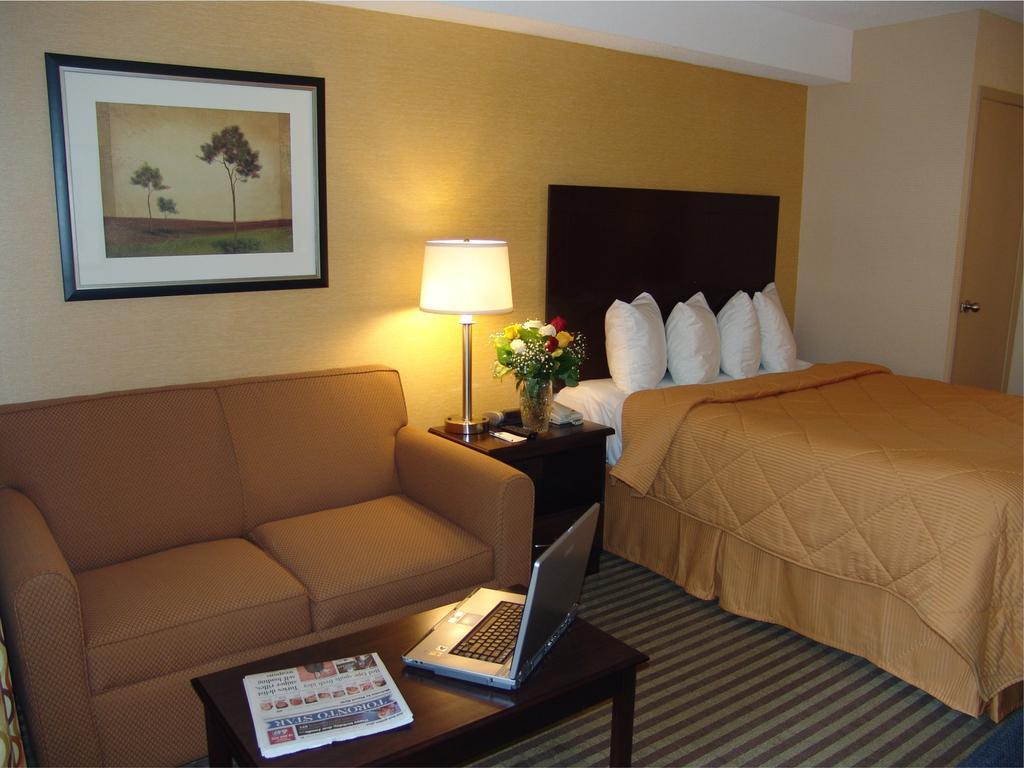 Comfort Inn East Scarborough トロント 部屋 写真