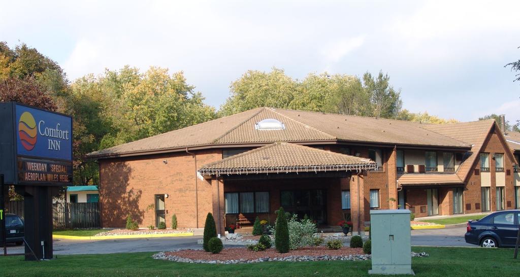 Comfort Inn East Scarborough トロント エクステリア 写真