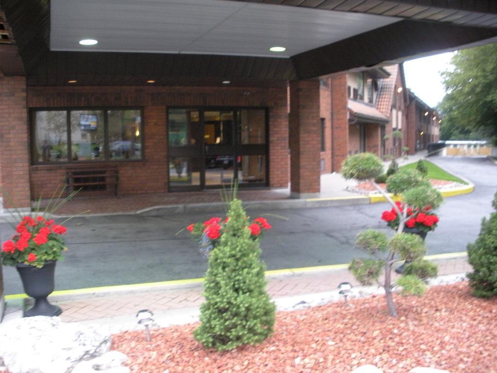 Comfort Inn East Scarborough トロント エクステリア 写真