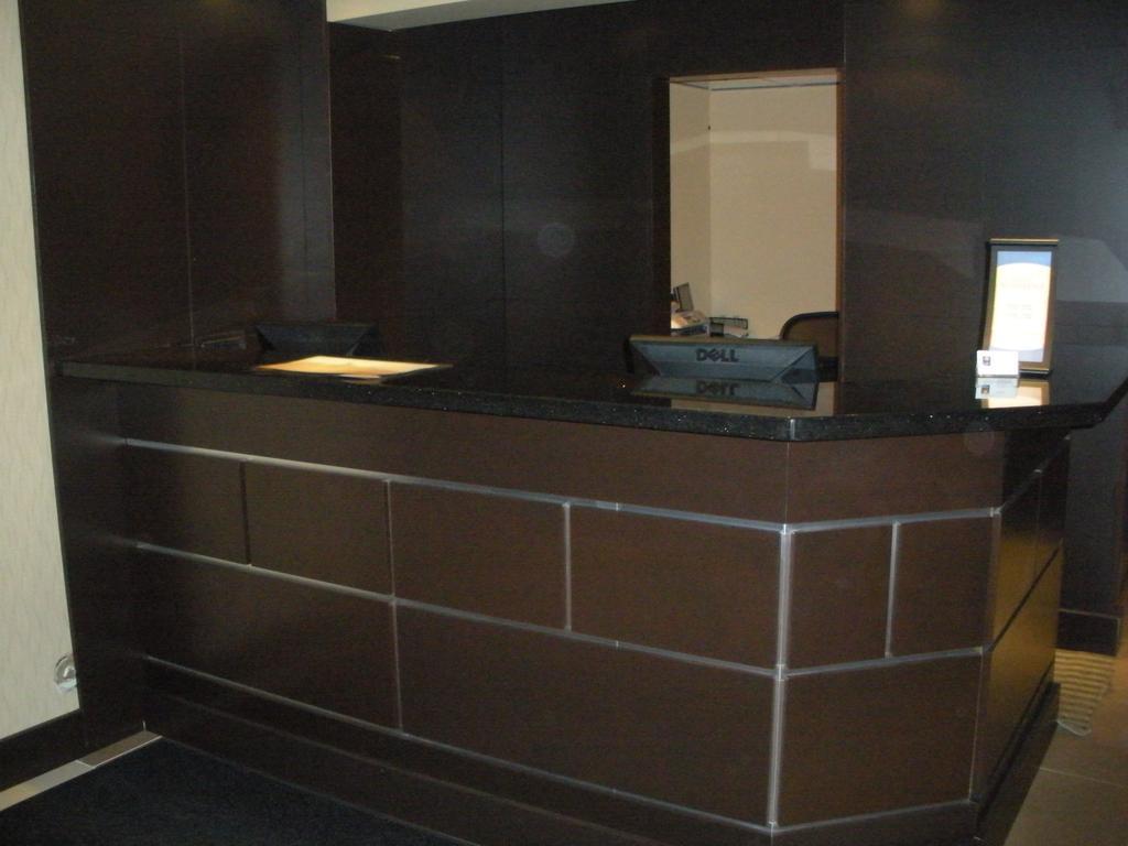 Comfort Inn East Scarborough トロント エクステリア 写真