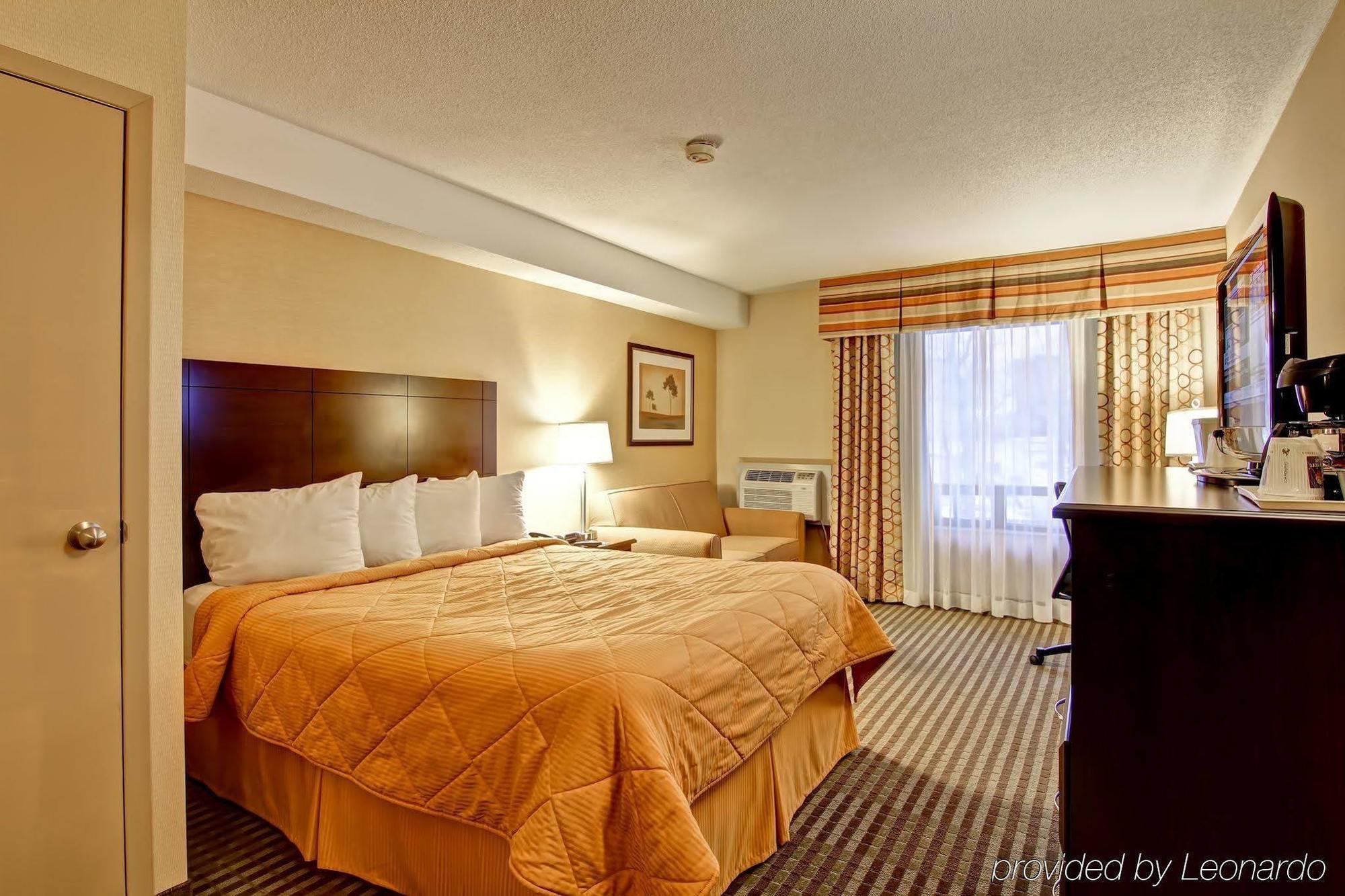 Comfort Inn East Scarborough トロント エクステリア 写真