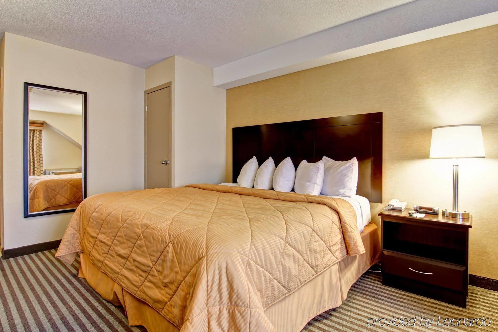 Comfort Inn East Scarborough トロント エクステリア 写真