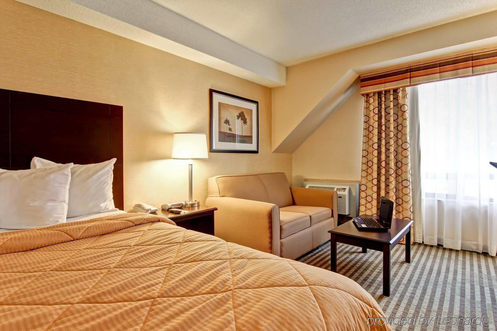 Comfort Inn East Scarborough トロント エクステリア 写真